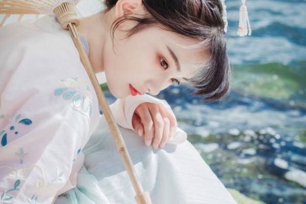 武汉，这茶不好喝，得慢慢品！